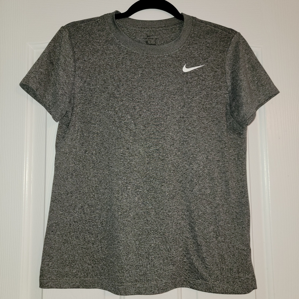 Nike Women's Heathered Gray Short Sleeve Tee